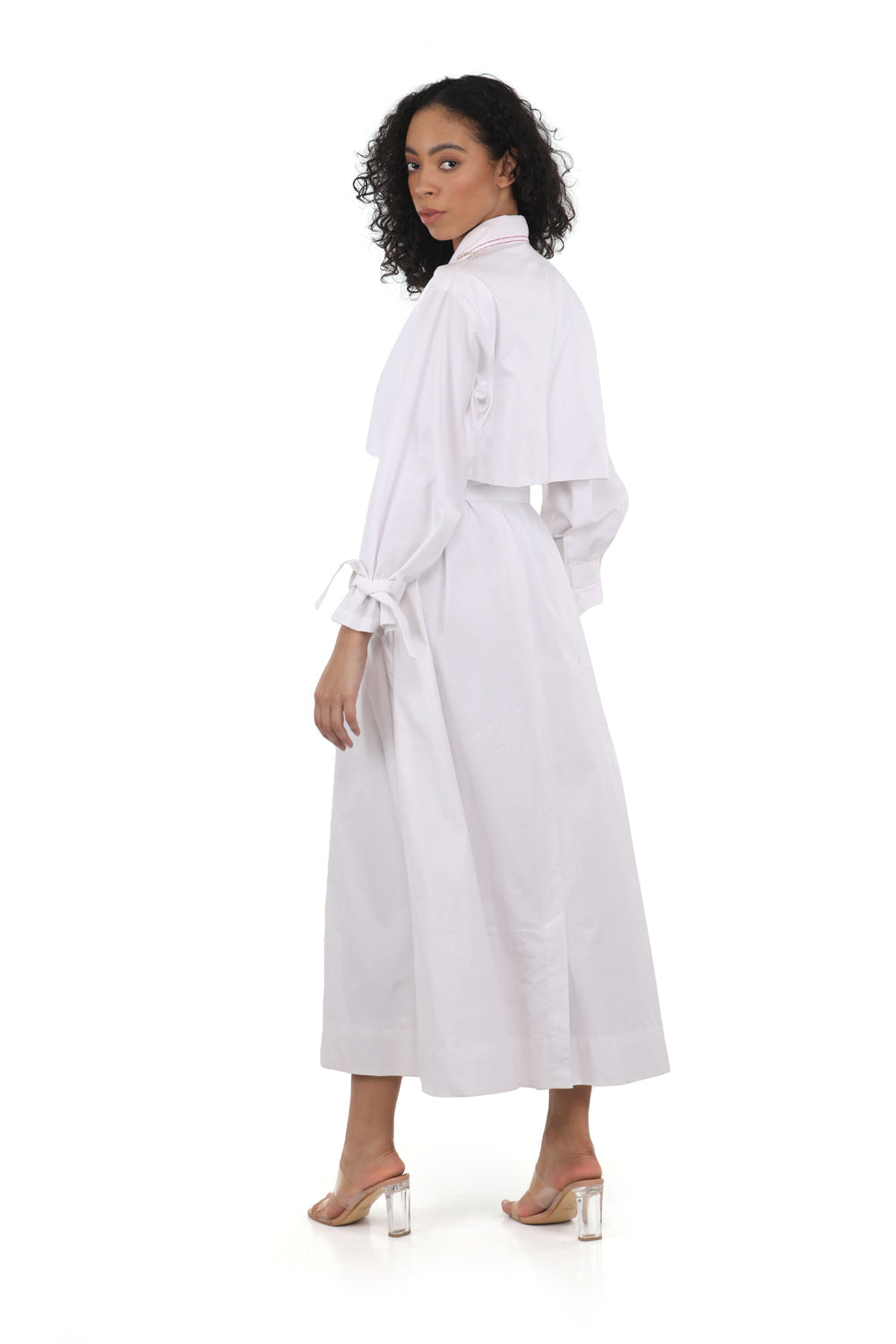 Eleanor abaya