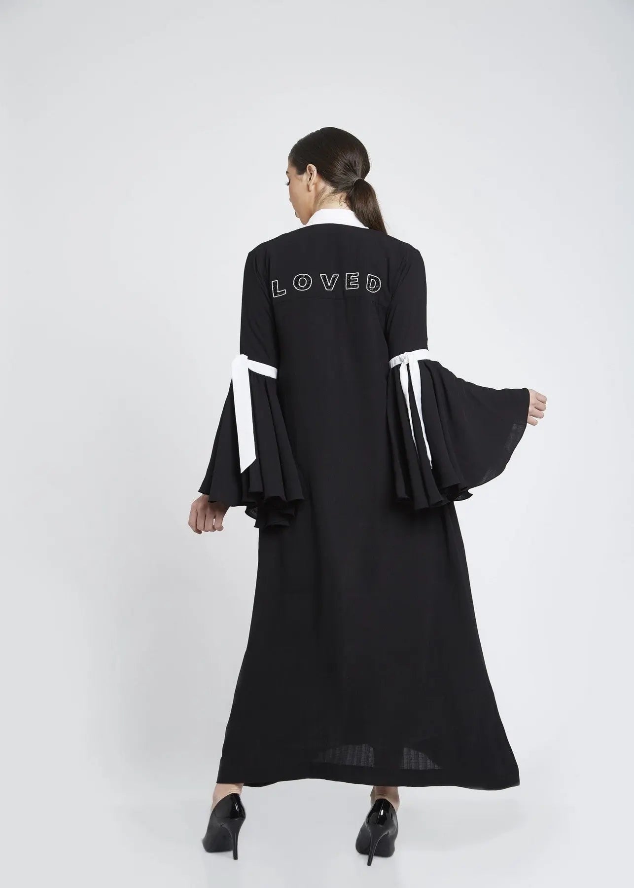 B&W LOVED Abaya House of THL - Live Your Feminity